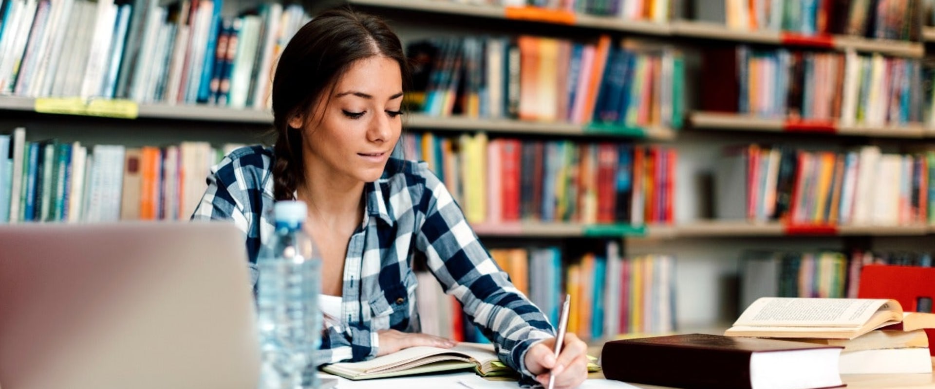 How to Finance Your Law Degree: A Comprehensive Guide